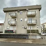 Selena بودغوريتْسا