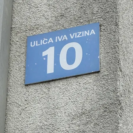 Selena Apartment *